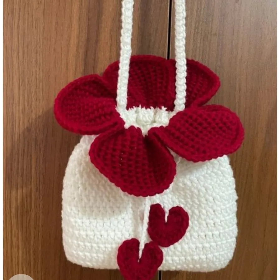 کیف کوچک طرح گل