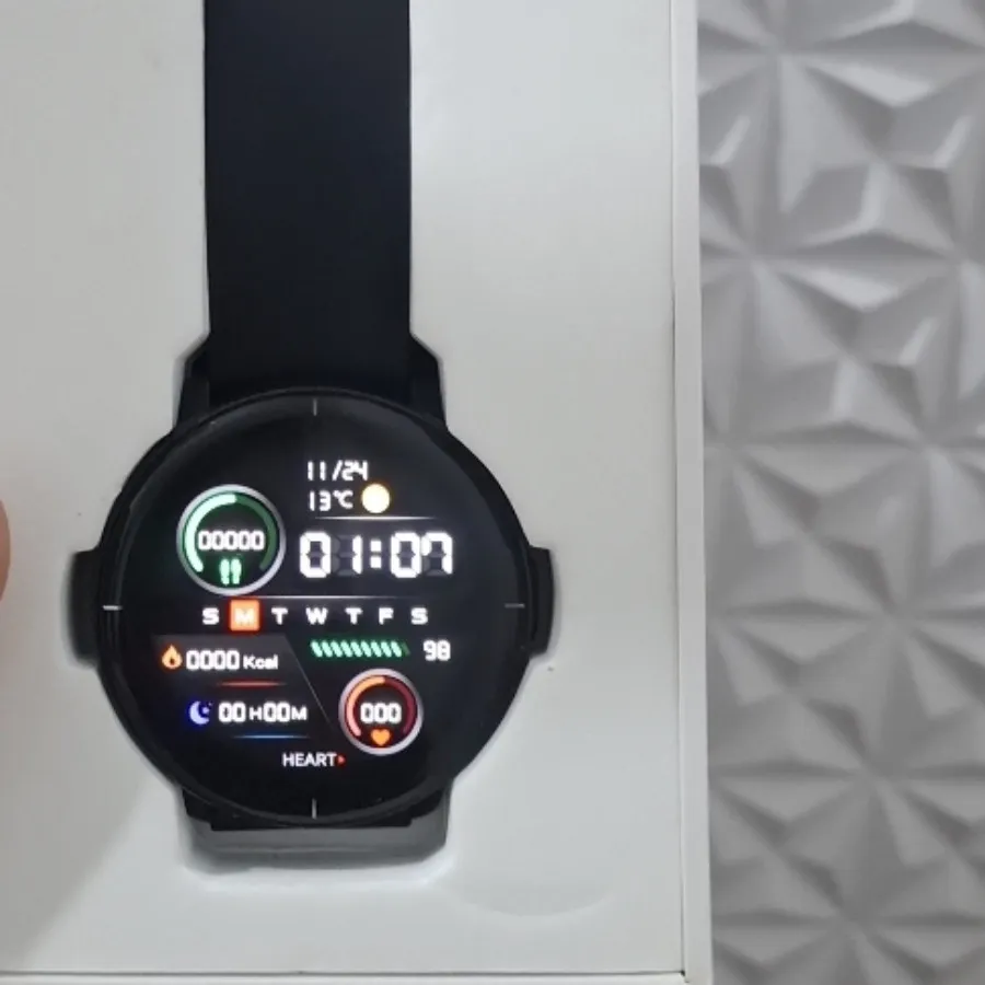 ساعت هوشمند میبرو لایت