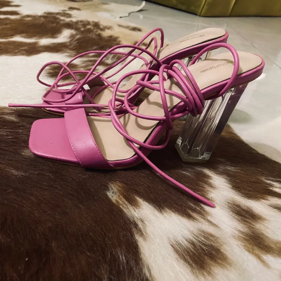 کفش پاشنه برند pretty lit