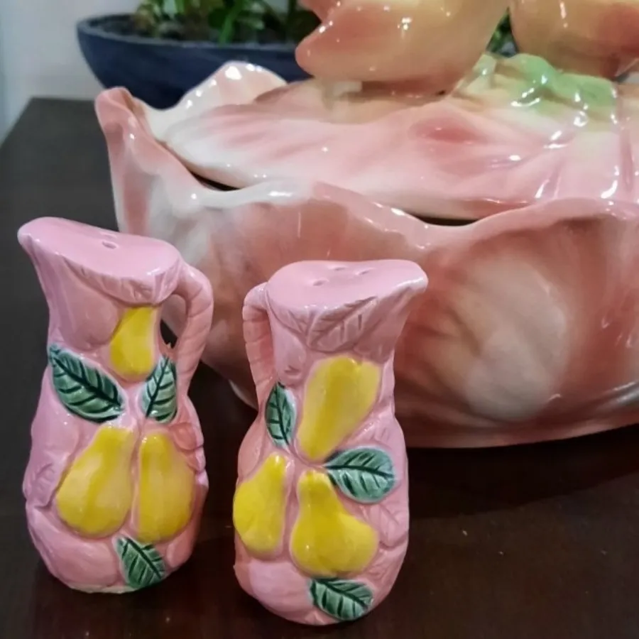 نمکدون ژاپنی قدیمی