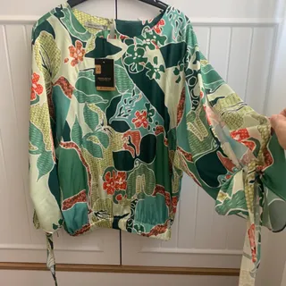 شومیز زنانه