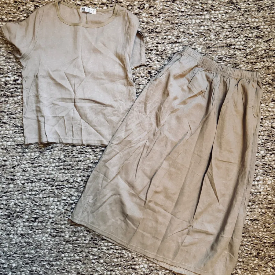 ست دامن و کراپ تیشرت