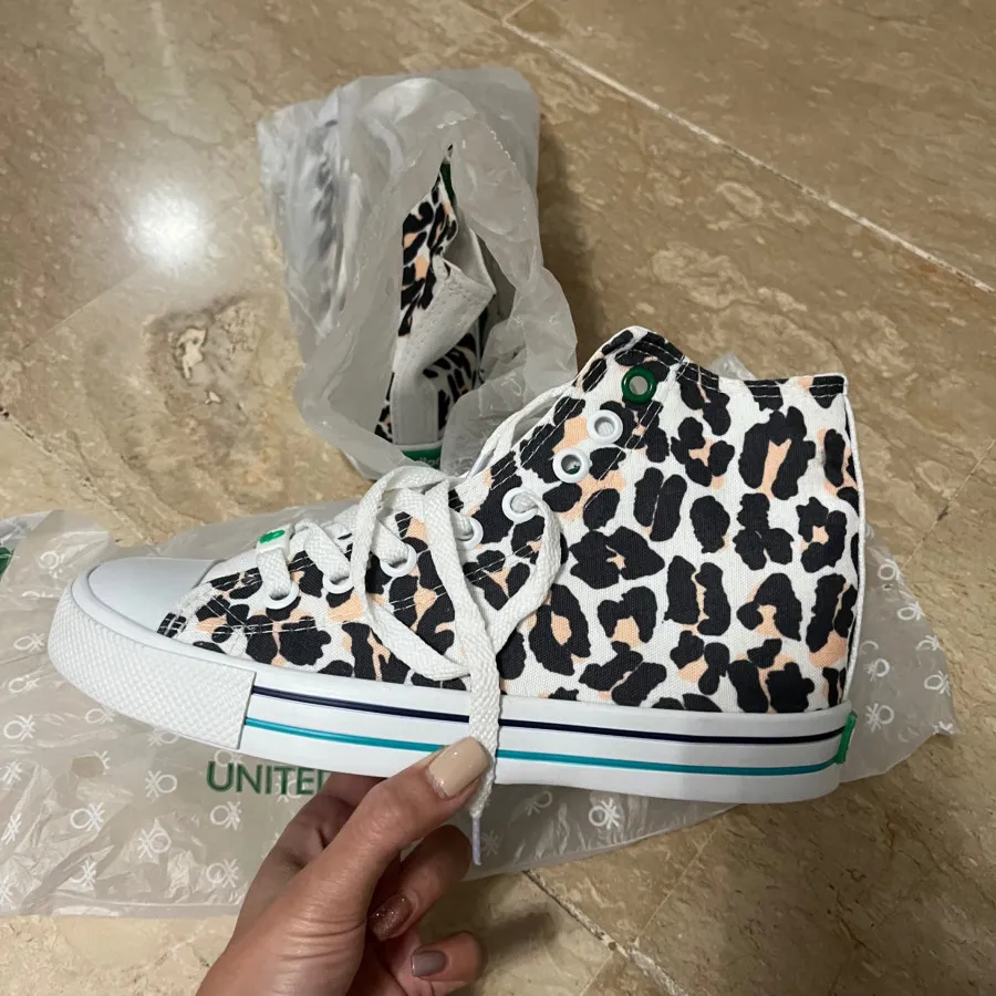 کتونی بنتون اصل