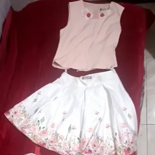 لباس  و دامن دخترانه