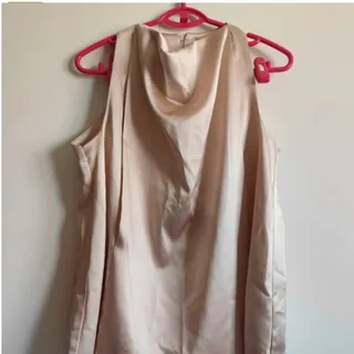 تاپ ساتن گل‌بهی