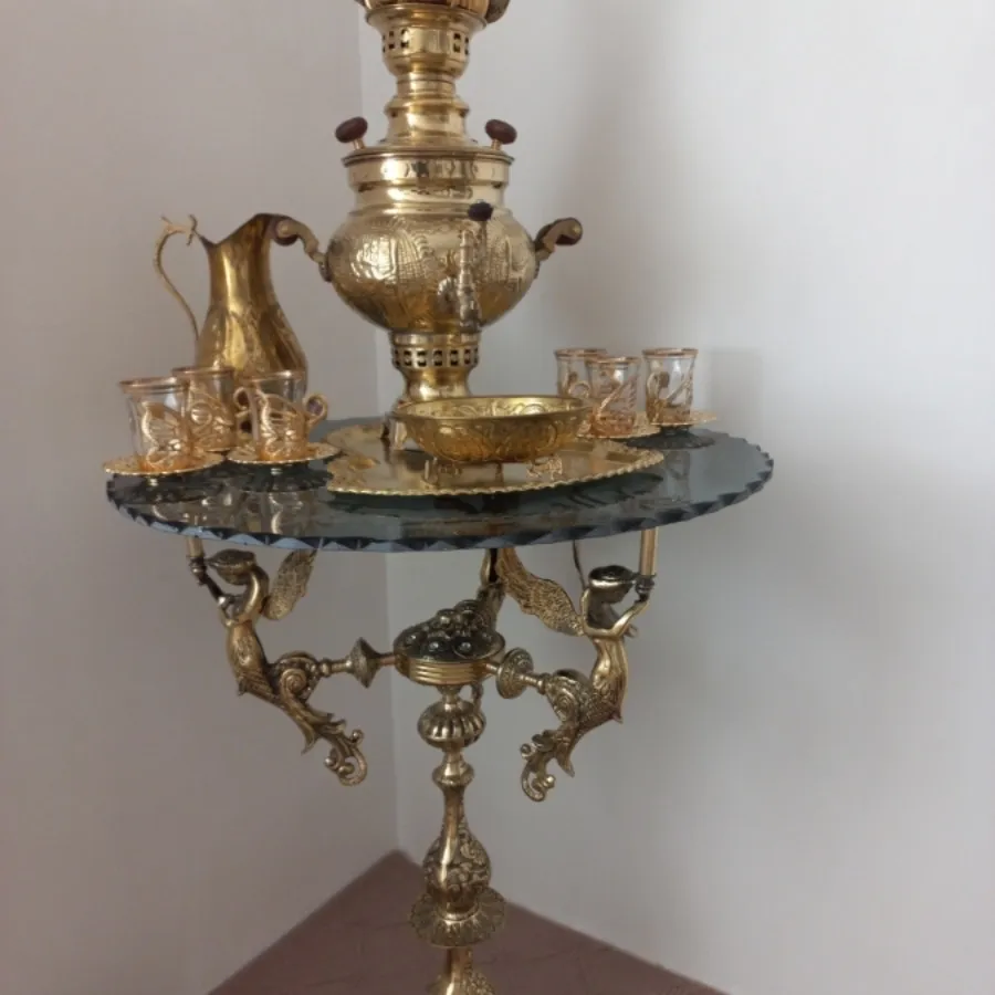 میز و سماور برنز