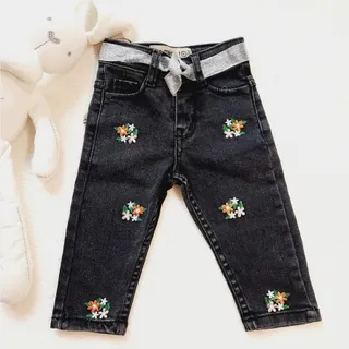 شلوار جین گلدوزی