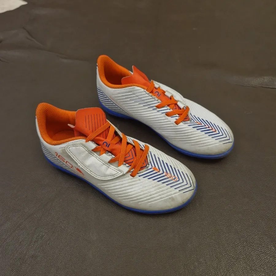 کفش فوتبالی