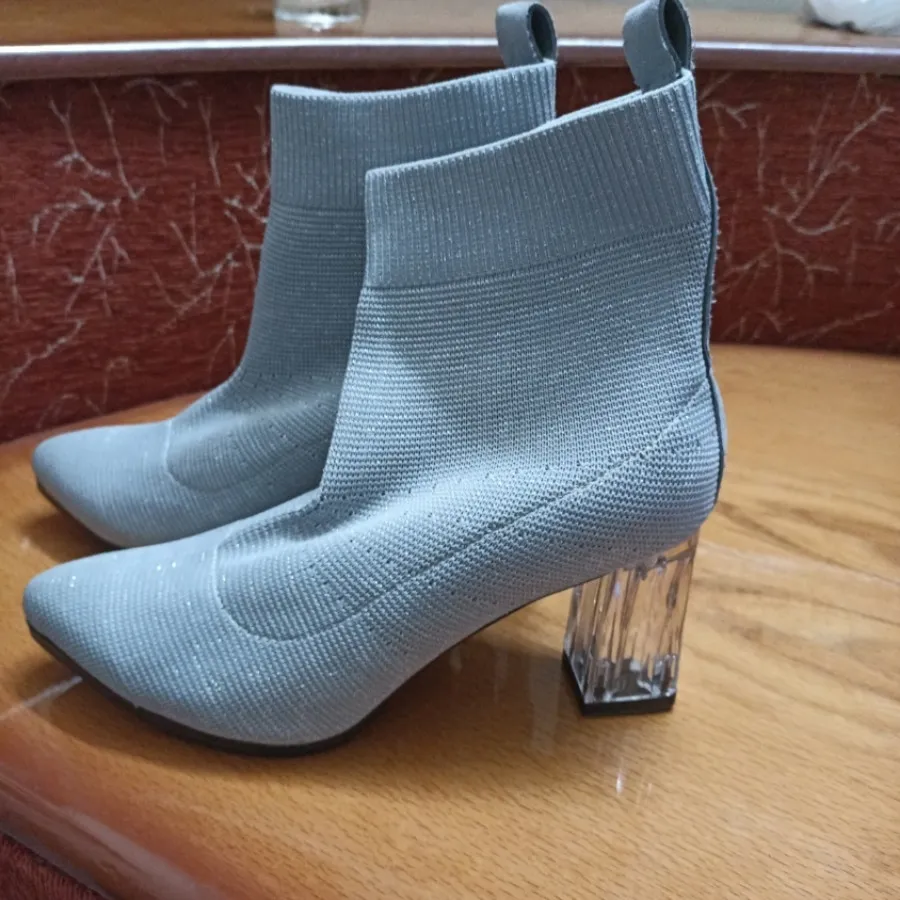 نیم بوت خاکستری اکلیلی