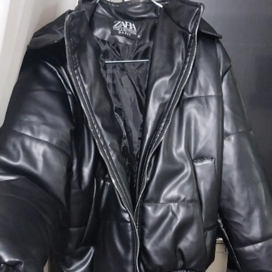 کاپشن چرم زارا