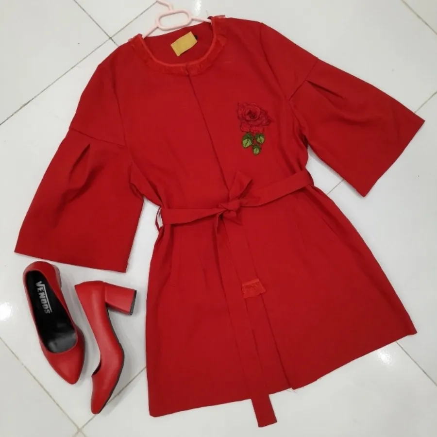 کت و کفش قرمز یلدایی