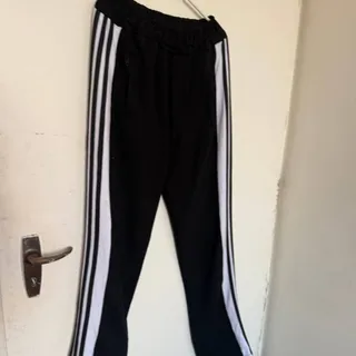 شلوار ورزشی نو