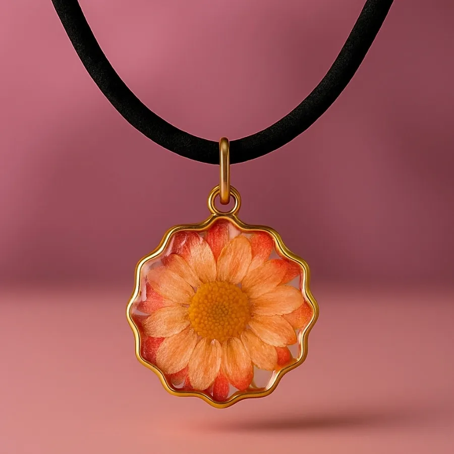 گردنبند رزینی بابونه نار