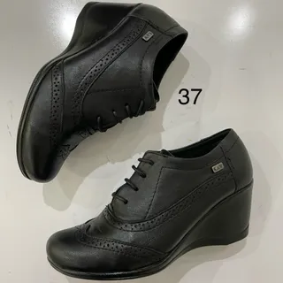 کفش چرم طبی برند r&w