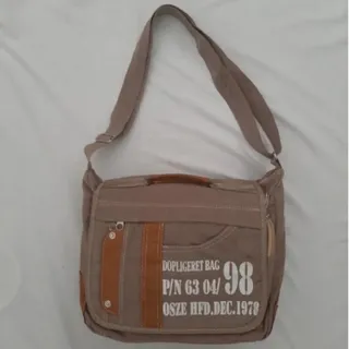 کیف کژوال در حد نو