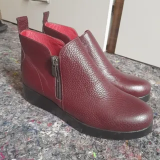 نیم بوت چرم زنانه