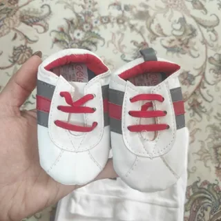 پاپوش نوزادی