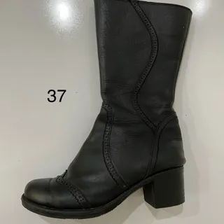 بوت چرم سایز 37