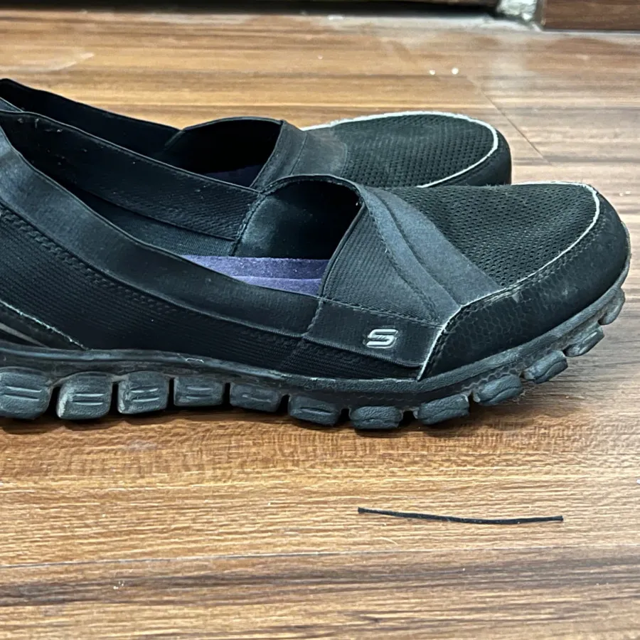 کنونی اسکیچرز