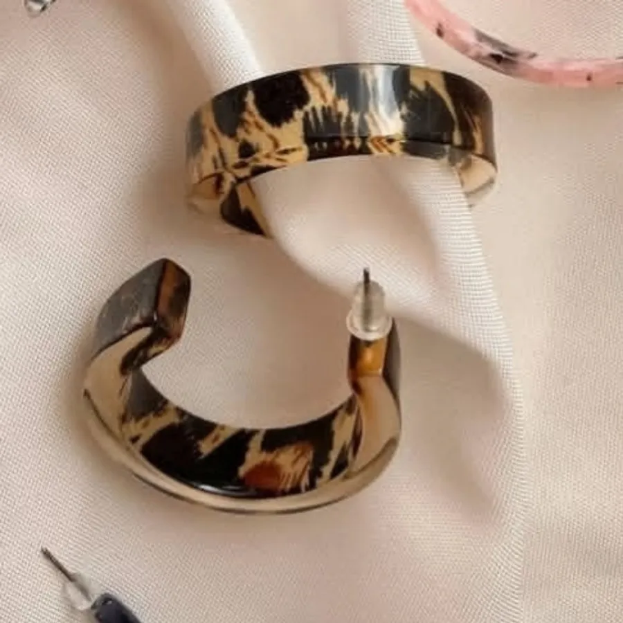 گوشواره رزینی شیک وسبک