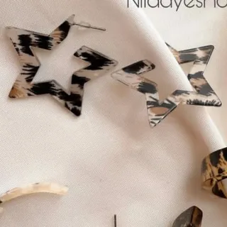 گوشواره رزینی شیک وسبک