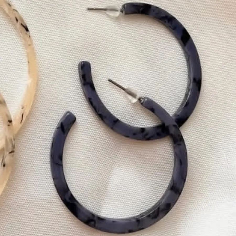 گوشواره رزینی شیک وسبک