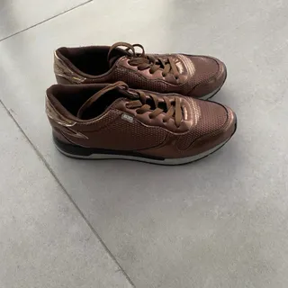 کتونی برند b3D