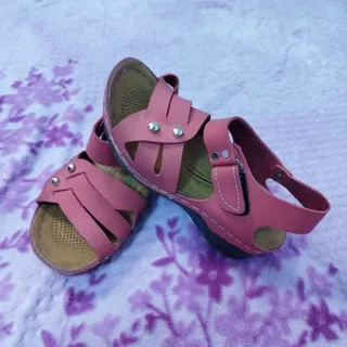 صندل دخترانه