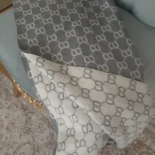 شال پاییزه گوچی وارداتی