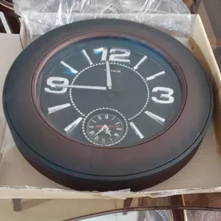 ساعت دیواری کلاسیک