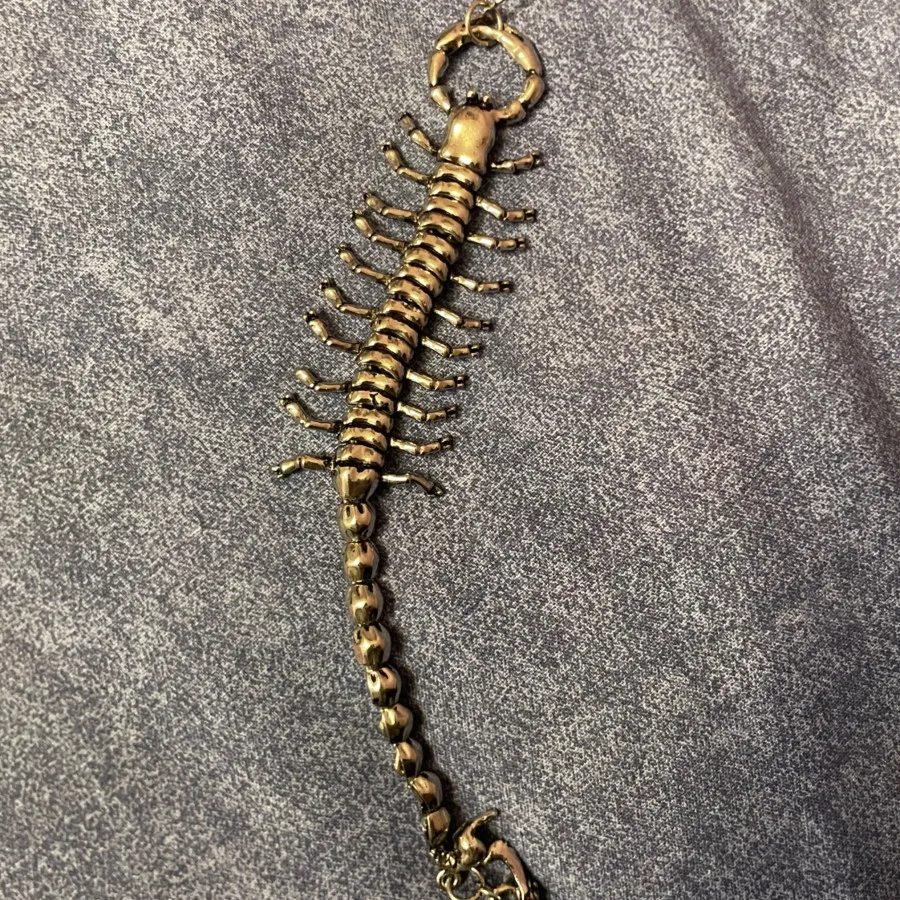 دستبند عقرب