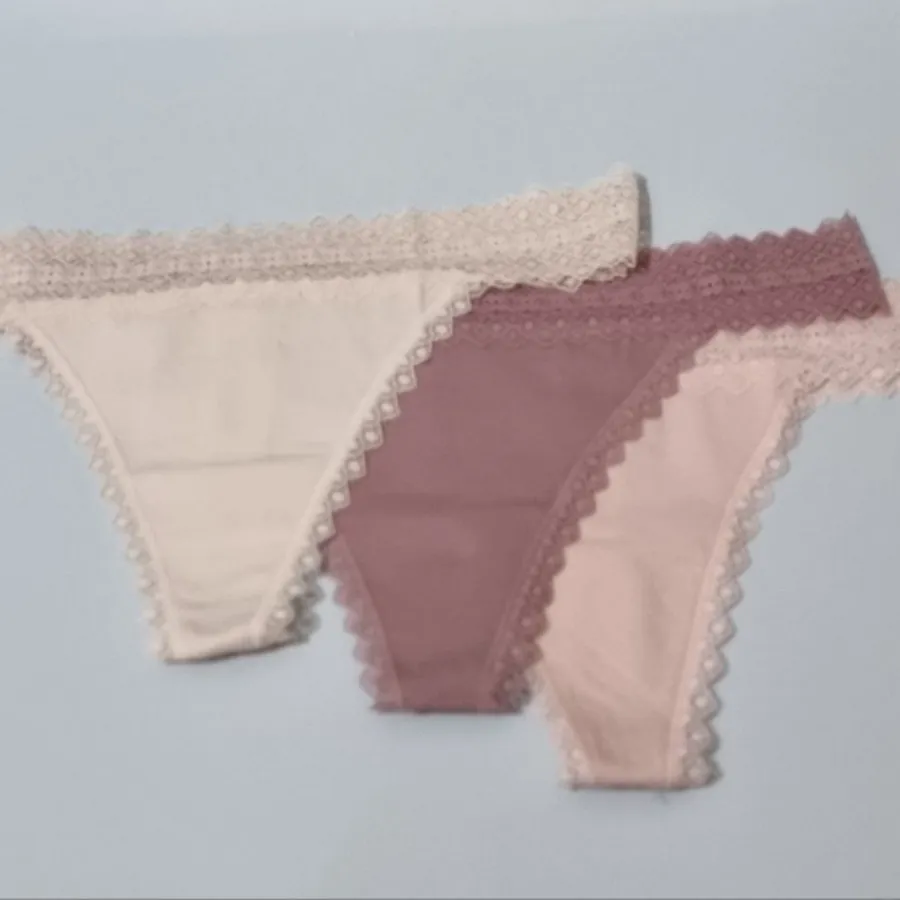 شورت زنانه بک‌لس اسمارا