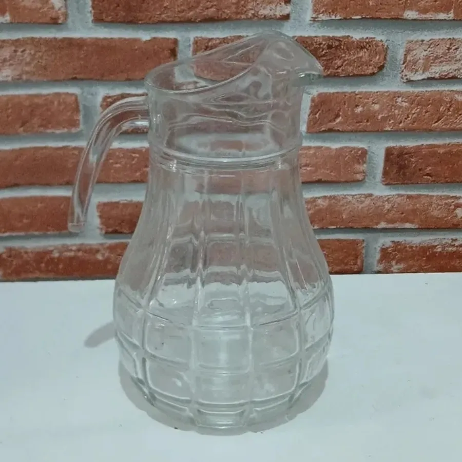 پارچ ایتالیایی