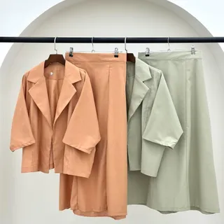 کت دامن آجری نو مغازه