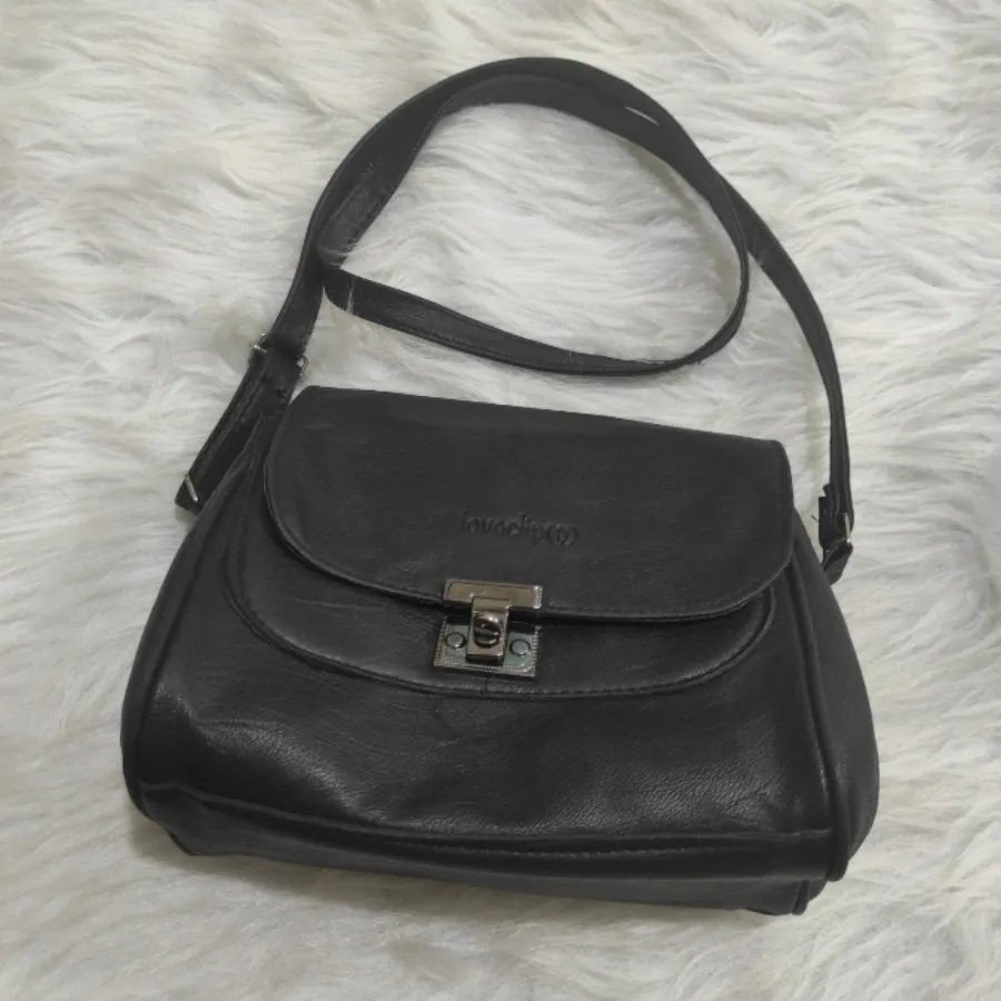 کیف مشکی چرم