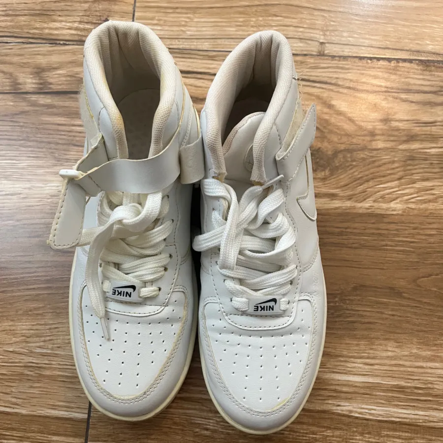 کفش کاملا نو