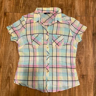 پیراهن چهارخانه