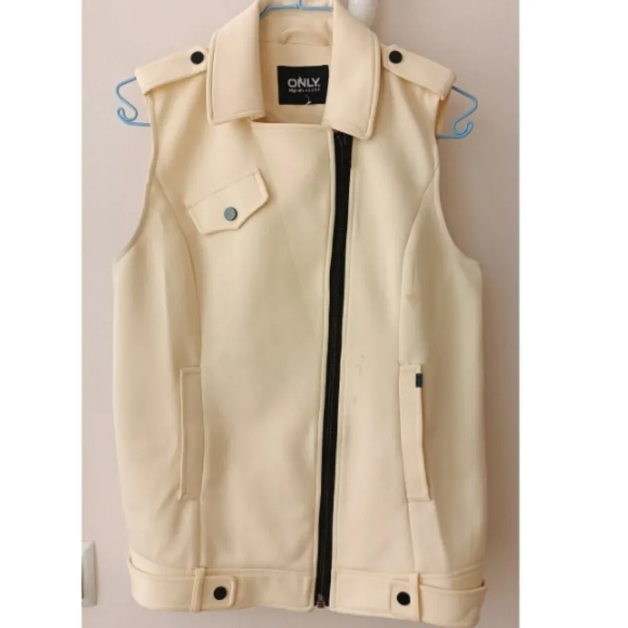 جلیقه یا وست کرپ