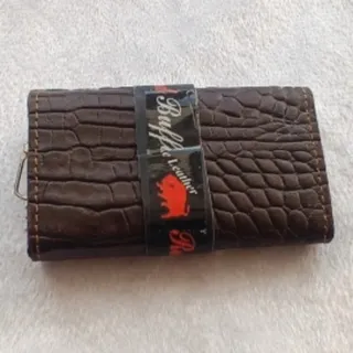 جاکارتی، کلیدی چرم بوفالو