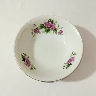 کاسه گلسرخی