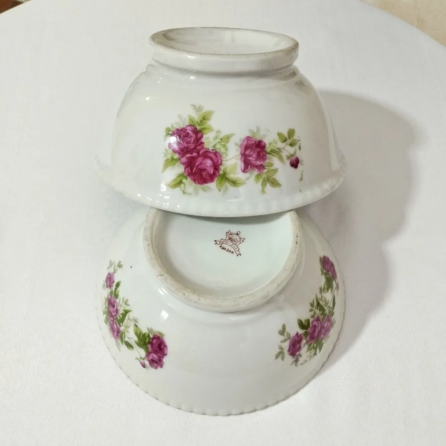 کاسه ی گلسرخی