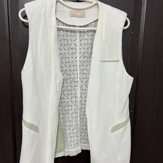 کت سفید گیپوری