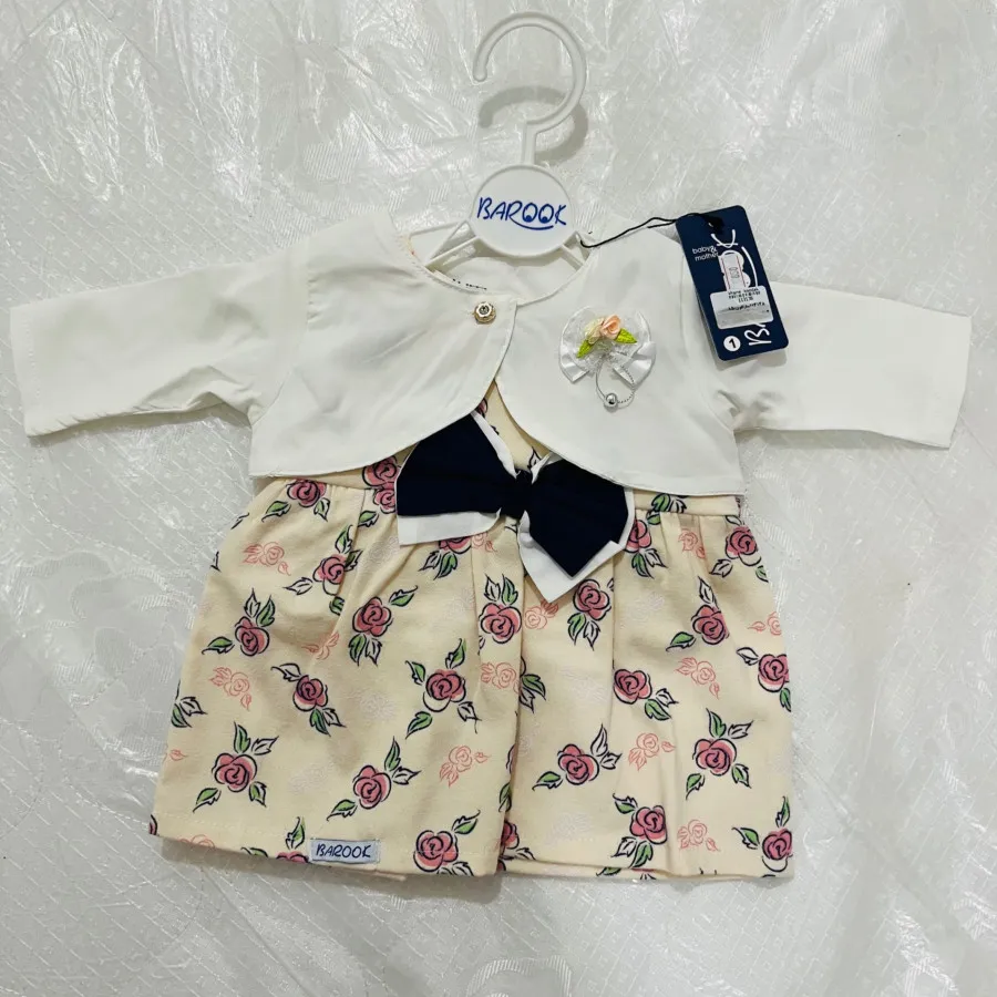 پیرهن نوزادی