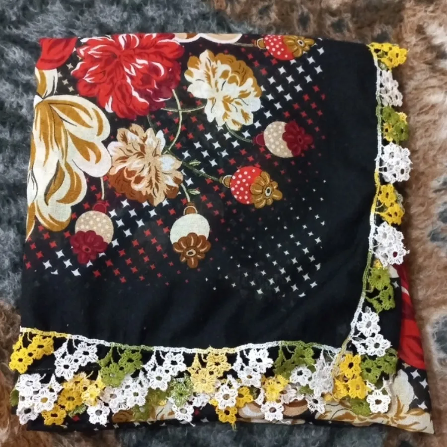 روسری نخی سنتی