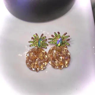 گوشواره آناناسی