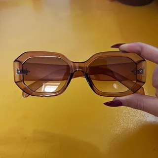 عینک پرادا قهوه ای