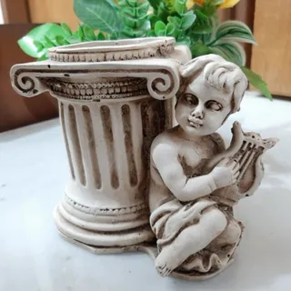 گلدان یا مجسمه تزیینی