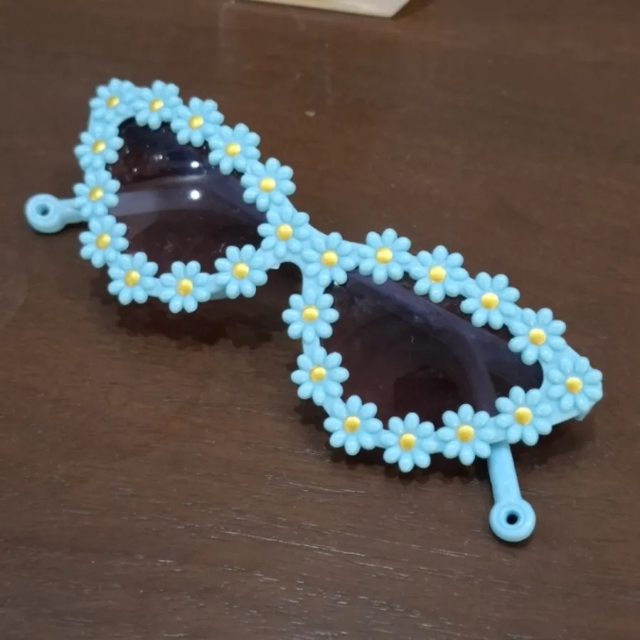 عینک دخترانه  40تومن