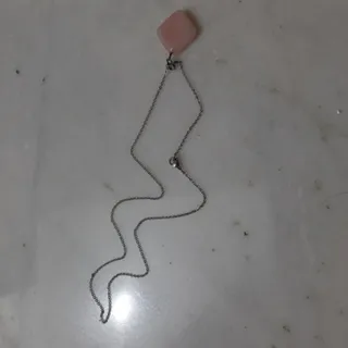 گردنبند ماه بهمن با انرژی