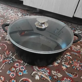 قابلمه چدن بزرگ